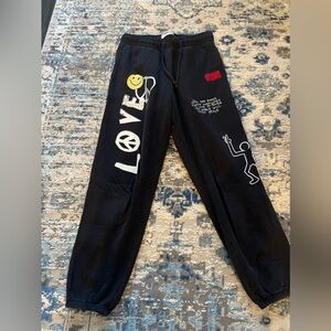 Chnge sweatpants